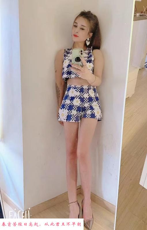 蜀山赛博广场冰冰妹子 第4张