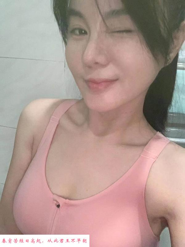舌吻广东女生 第3张