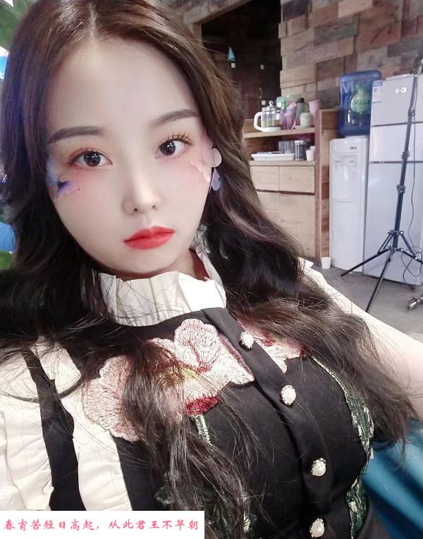 徐汇体育场米婷 第1张