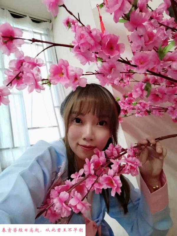 多才多艺的妹子 第1张