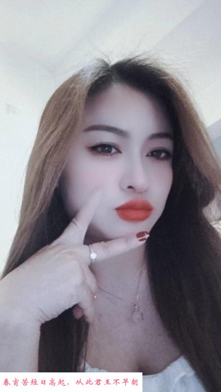 爆浆丰乳肥臀小少妇 第1张