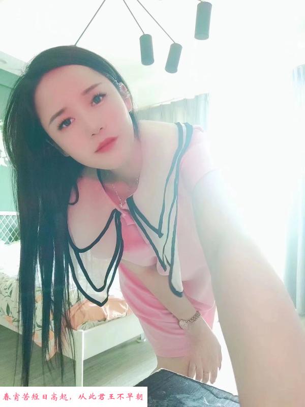 高挑身材少妇 第1张