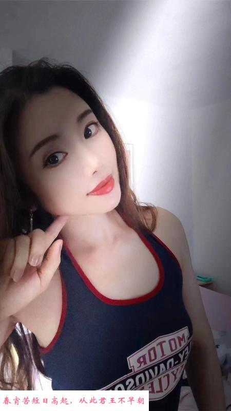 七月小姐姐居家开大 第3张