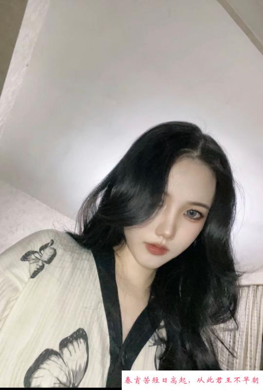 光谷特服少妇 第1张