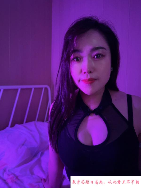 性感服务少妇 第1张