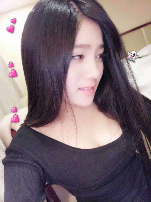 双飞俩小姐妹长的可人 第2张