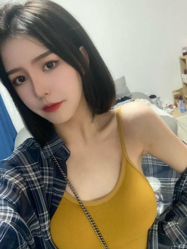 江北小九妹:很纯很正点,口活了得,大胸筷子腿 第2张