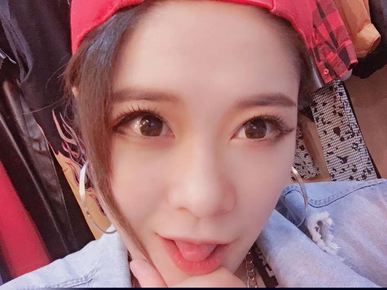 成都妹子新鲜出炉 第1张