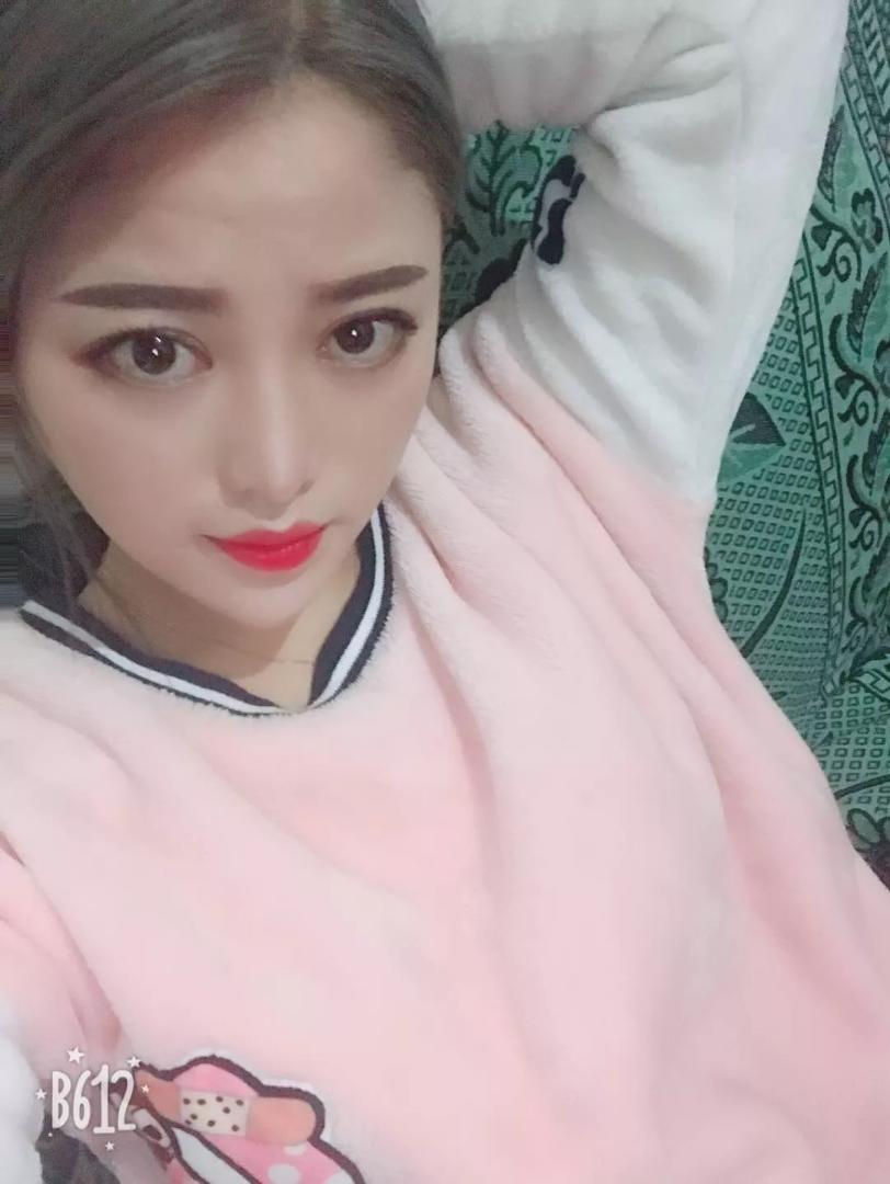 超高性价比快餐店妹子 第1张