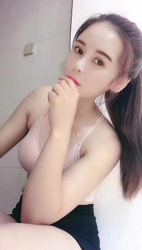 草场坡英子闺蜜 第1张
