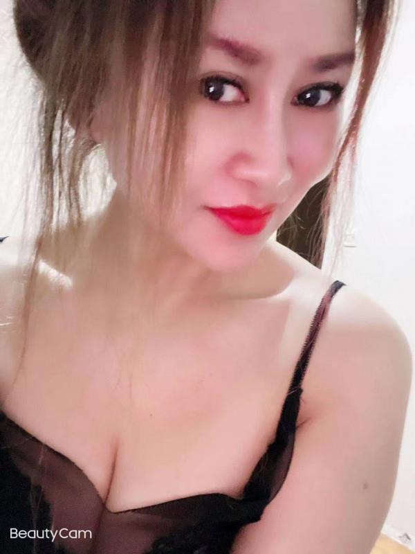 劲松风骚少妇妩媚动人 第1张