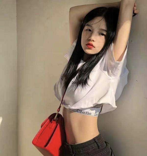 丰台21岁清纯暖心小萌妹兼职 第2张