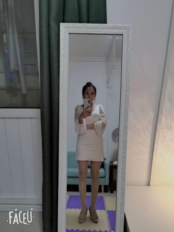 服务很好的轻熟女 第2张