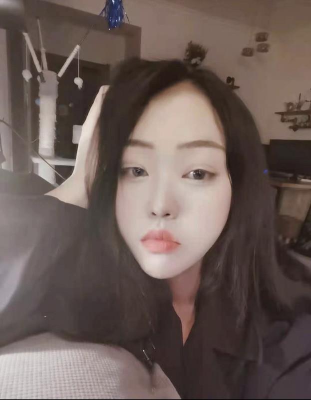 首刷小莹莹 第2张