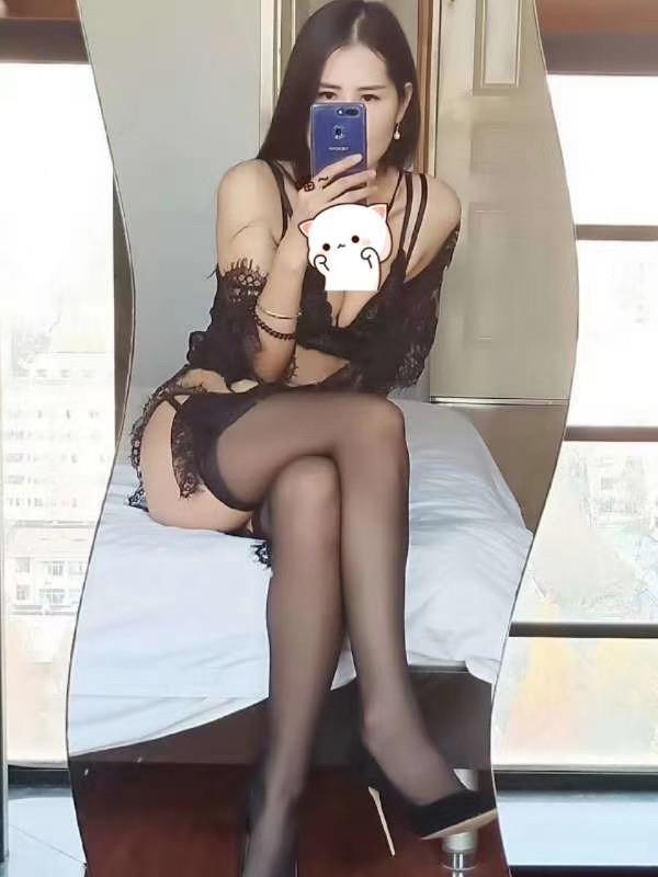 气质美女大长腿哦 第2张