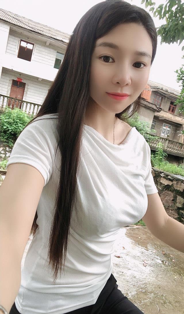 武昌艳儿小姐姐 第1张