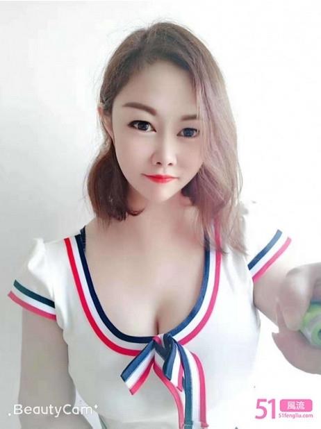 白云大胸情儿 第2张