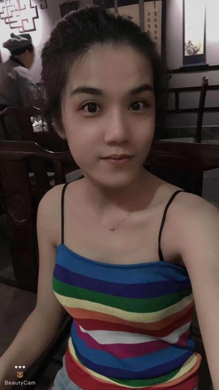 佛山乐从小姐姐 第1张