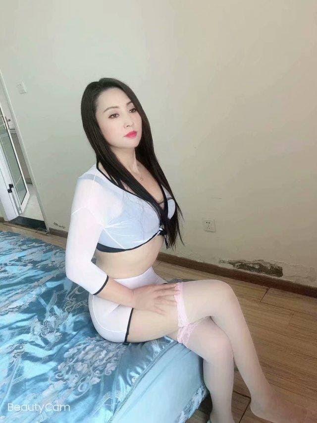 论坛里的老熟女 第1张