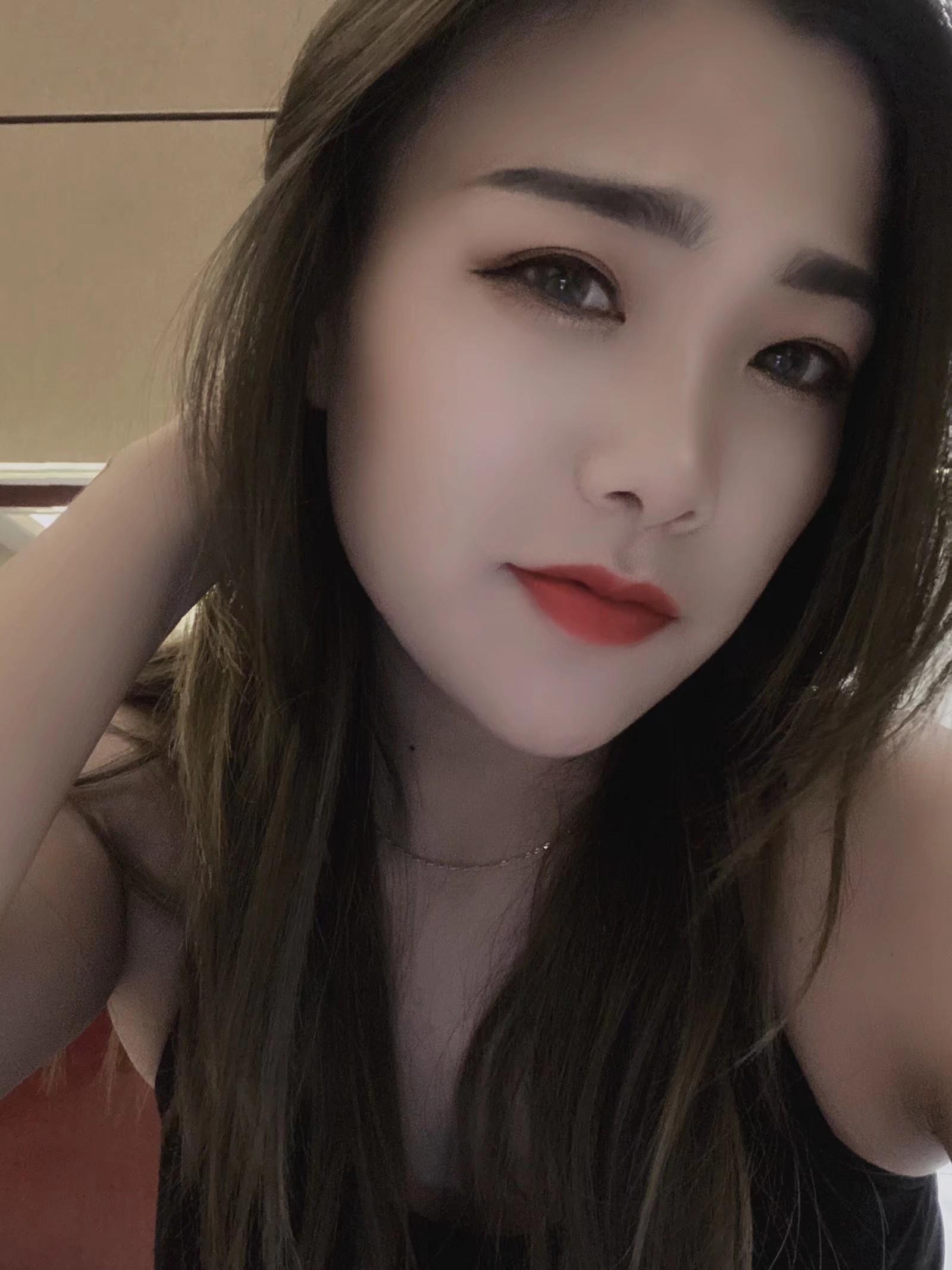 年轻美女成都温江妮妮 第2张