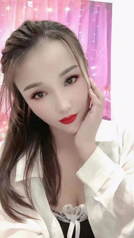 水乳交融的小姐姐 第1张