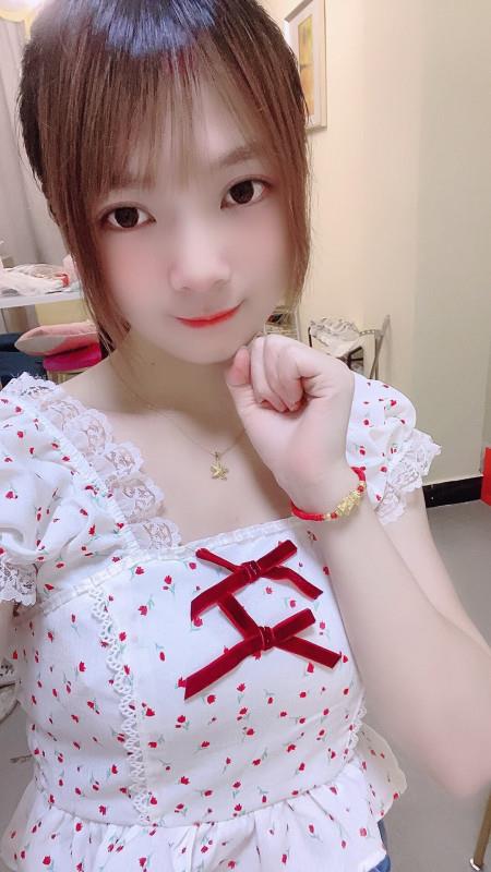 朝阳石板房豆浆妹 第1张