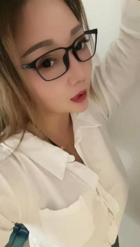 海珠成熟御姐千爱 第1张
