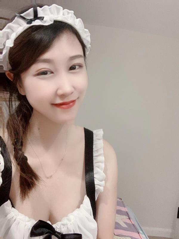 龙华丹妮 第1张