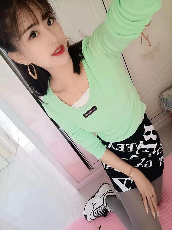 太原小店区嫩妹子 第2张