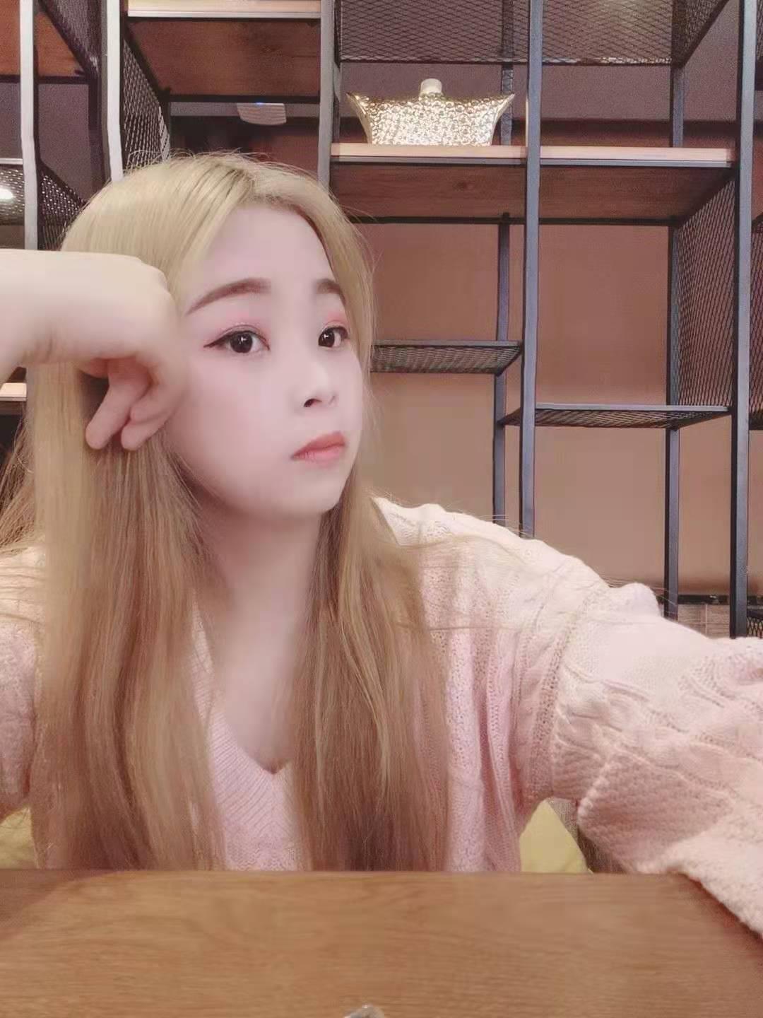 服务一般的娇嫩妹子 第1张