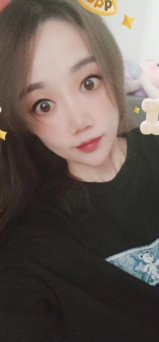身材超好口活不错的妹子 第2张
