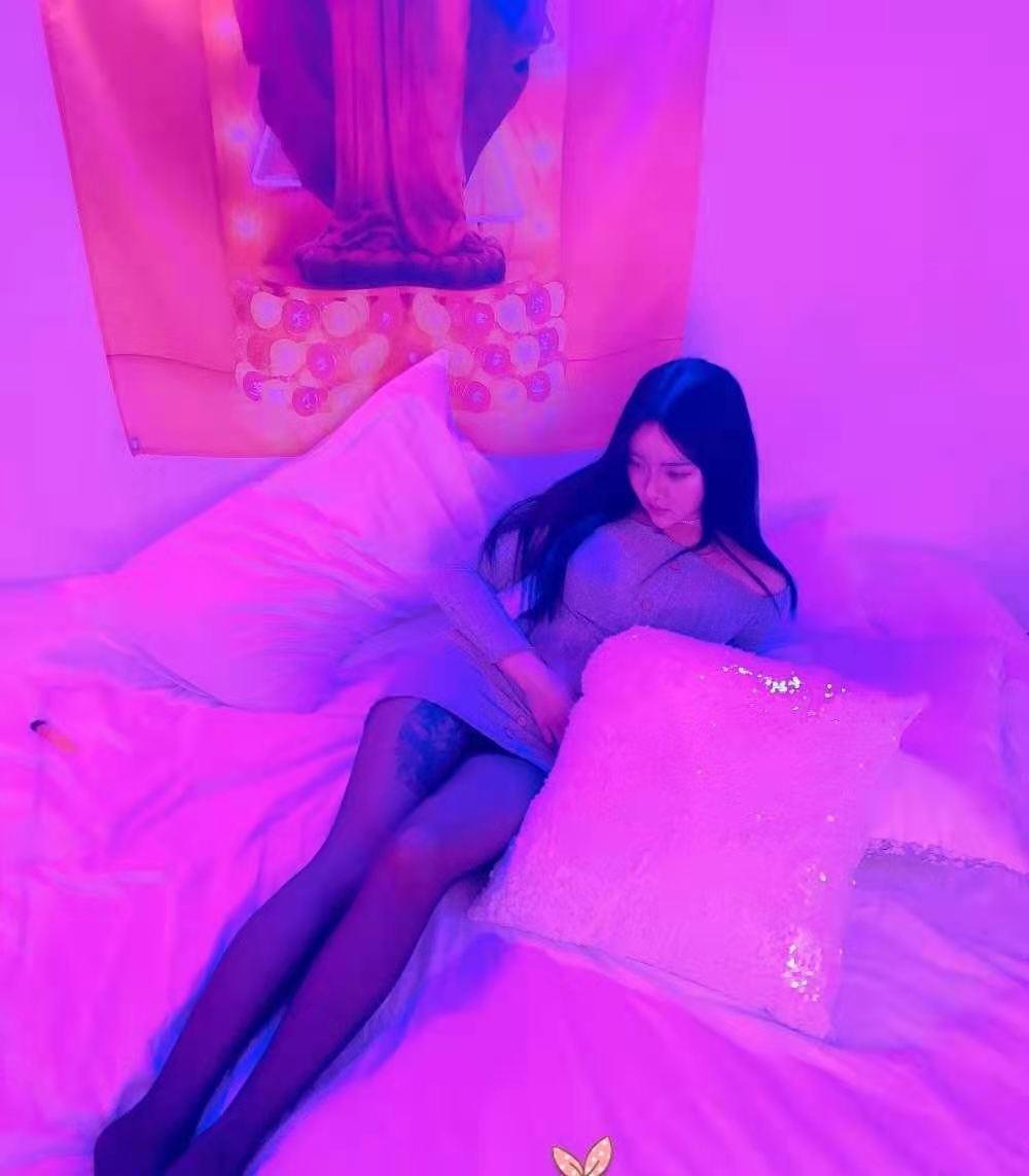 合肥蜀山区个人兼职美女 第1张