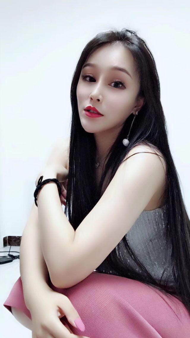 公平路的高挑小姐姐 第1张