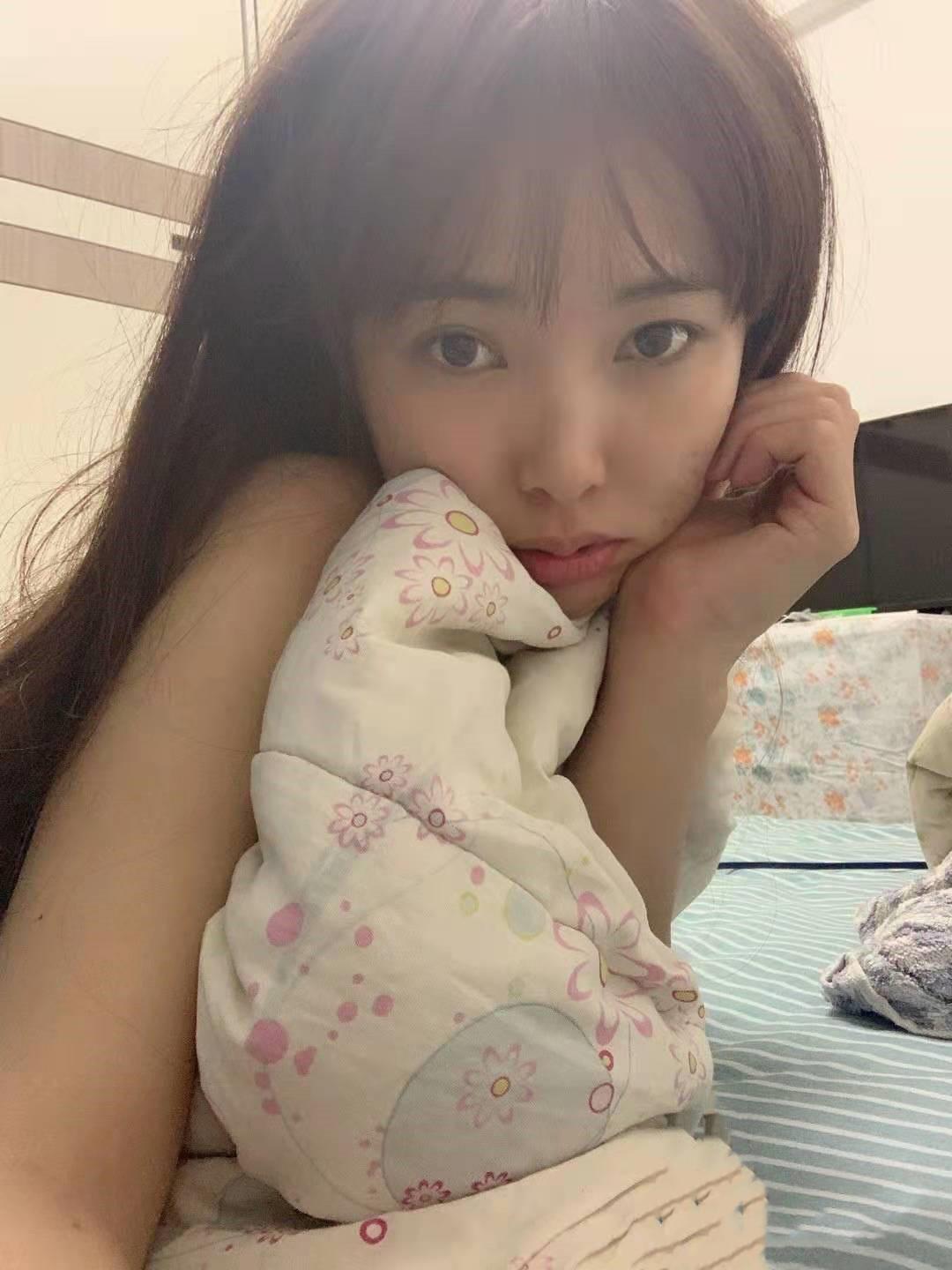 清纯年轻小妹妹 第1张