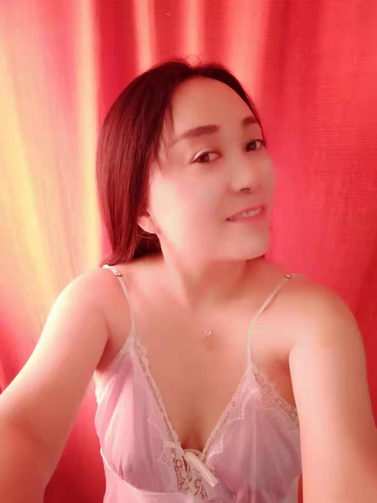 惠新西街体验手法口活都不错的大姐，熟女也有熟女的好 第1张