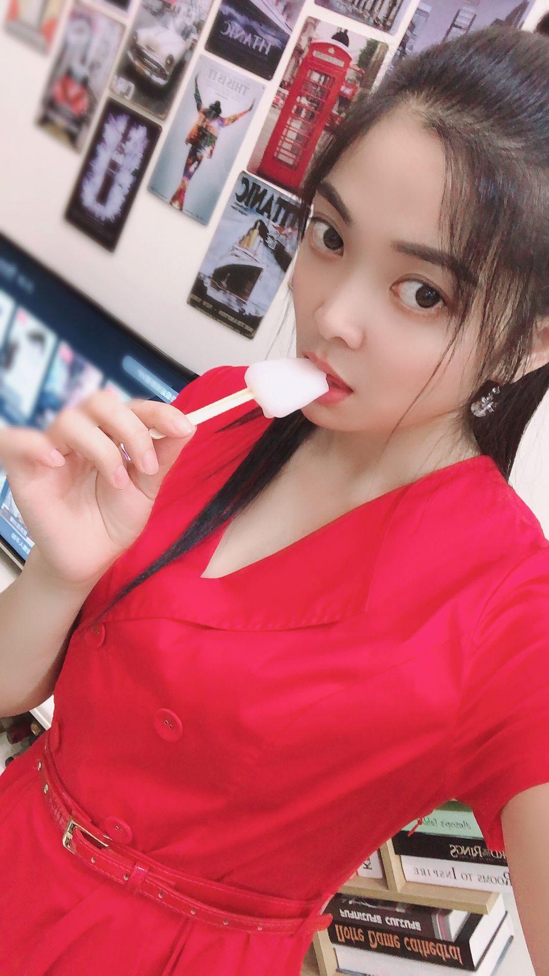 重庆漂亮妹子，身材好，啪啪有劲 第1张