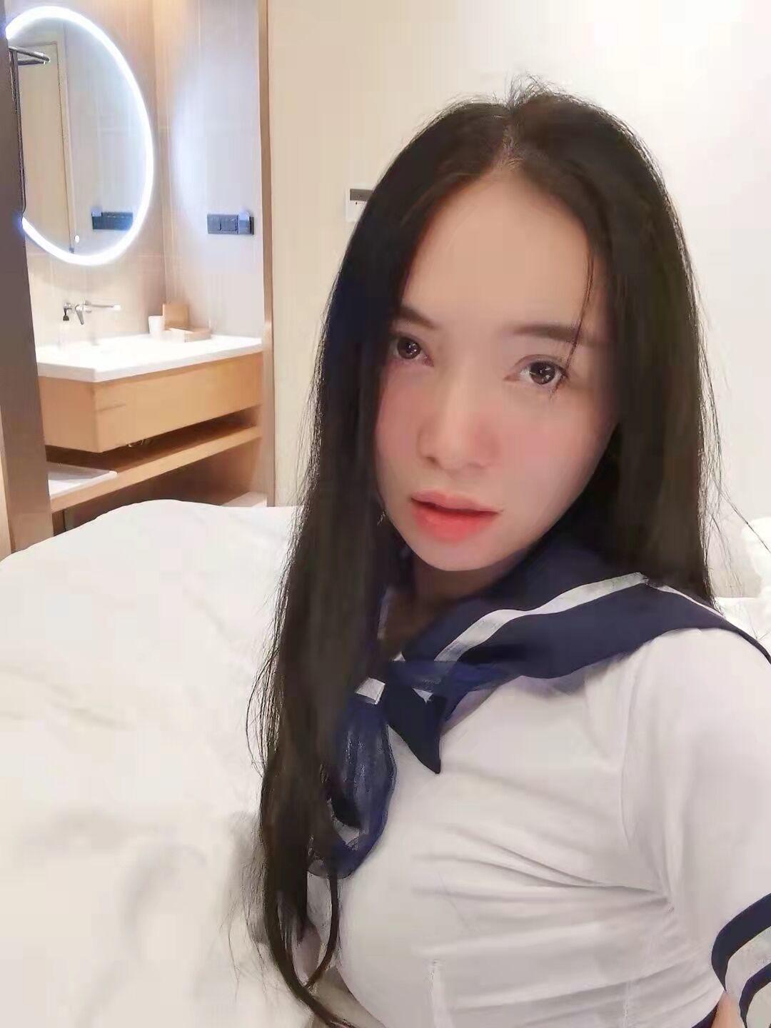 闵行静静,会喷水 第2张