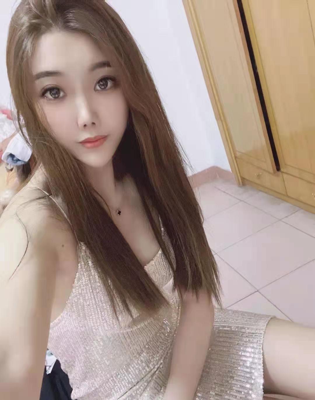 清纯可爱红虹，气质很斯文很淑女 第2张