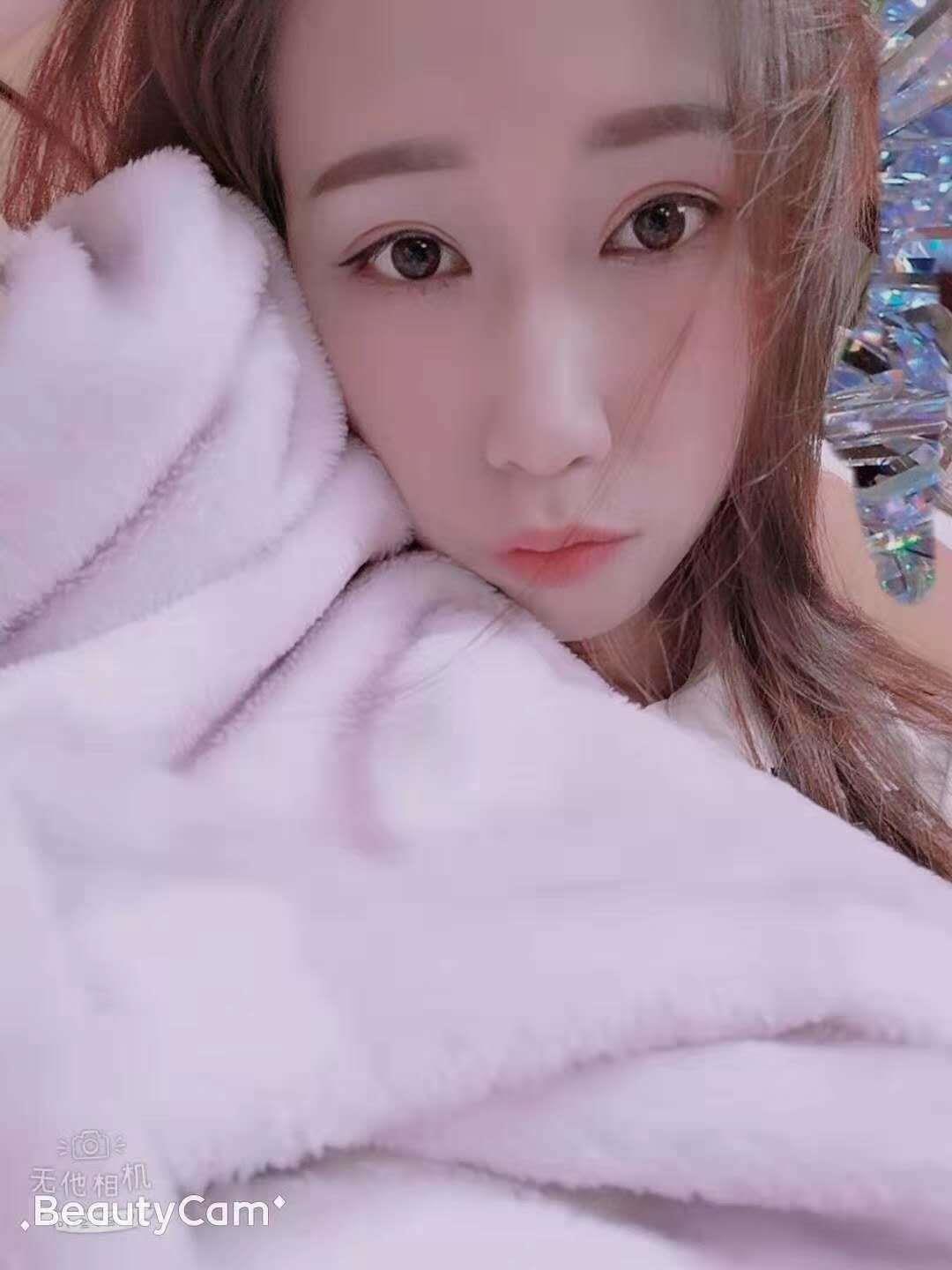 白云嘉禾望岗,温柔美腿小美女多次反食 第1张